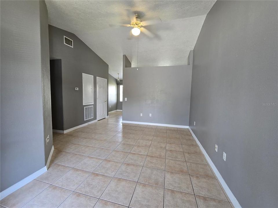 En Renta: $1,525 (3 camas, 2 baños, 1128 Pies cuadrados)