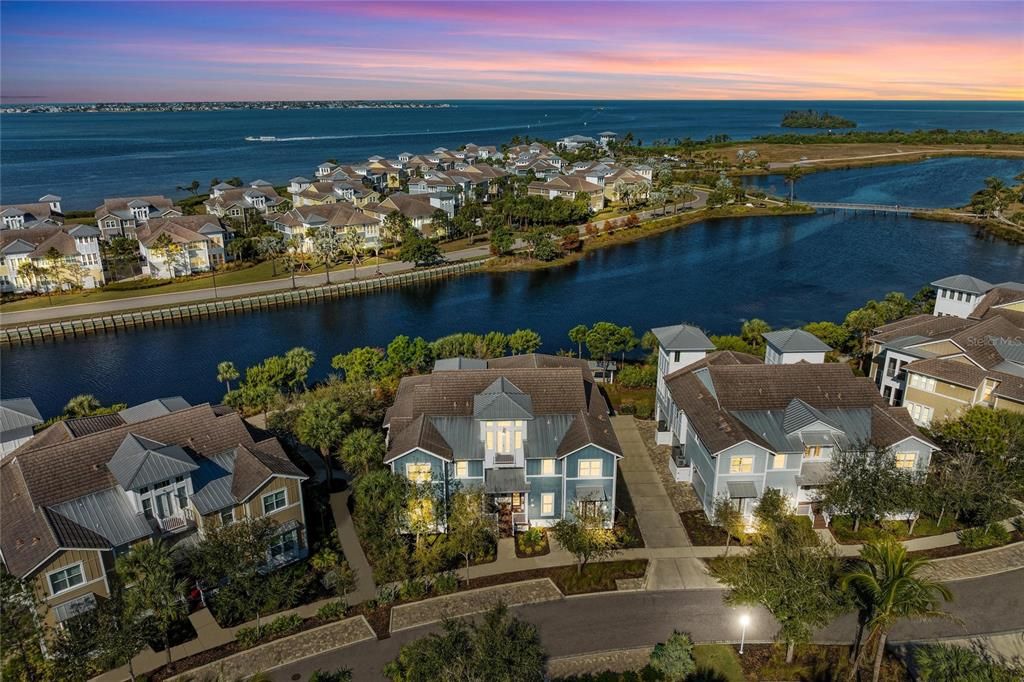 For Sale: $1,125,000 (3 beds, 3 baths, 2781 Square Feet)