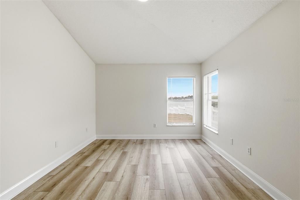 На продажу: $359,999 (3 спален, 2 ванн, 1440 Квадратных фут)