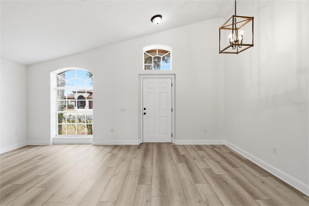 На продажу: $359,999 (3 спален, 2 ванн, 1440 Квадратных фут)