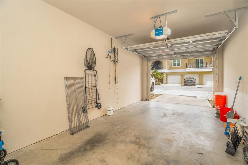 В аренду: $1,650 (2 спален, 2 ванн, 1031 Квадратных фут)