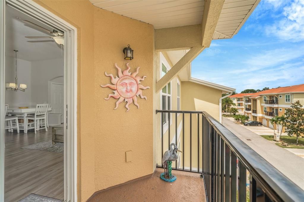 В аренду: $1,650 (2 спален, 2 ванн, 1031 Квадратных фут)