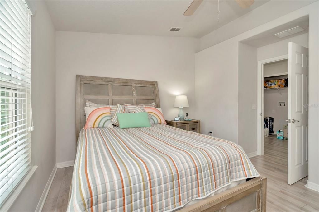 В аренду: $1,650 (2 спален, 2 ванн, 1031 Квадратных фут)