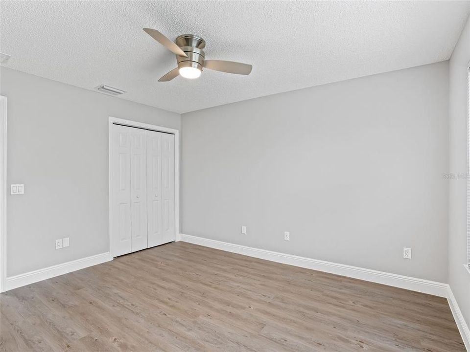 For Sale: $337,000 (3 beds, 2 baths, 1392 Square Feet)