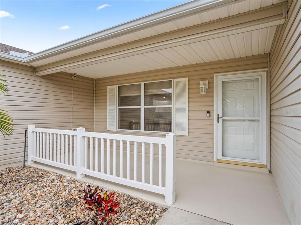 For Sale: $337,000 (3 beds, 2 baths, 1392 Square Feet)