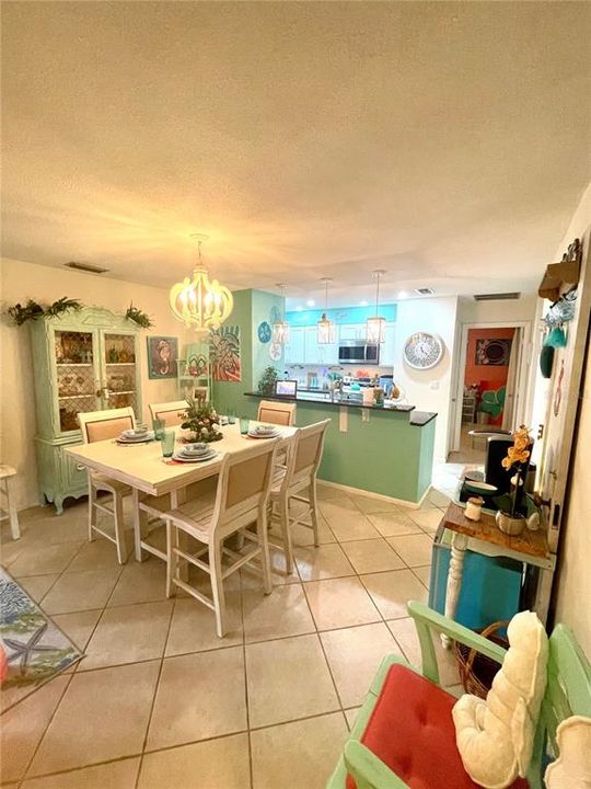 待售: $249,900 (3 贝兹, 2 浴室, 1426 平方英尺)