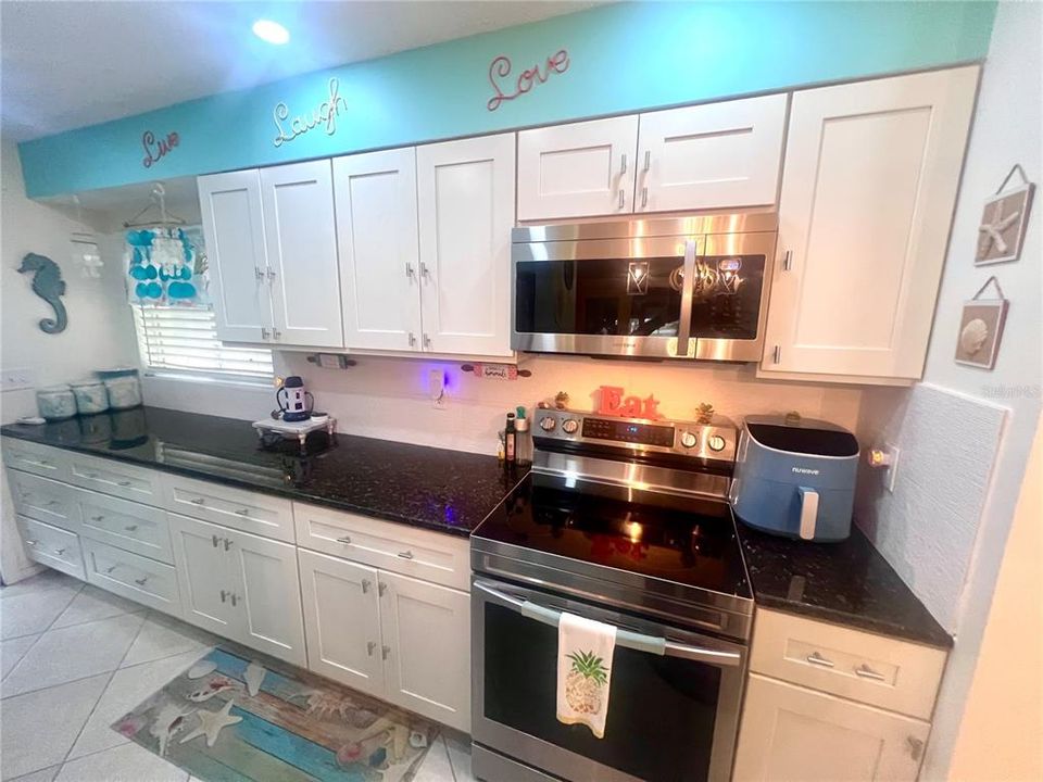 待售: $249,900 (3 贝兹, 2 浴室, 1426 平方英尺)