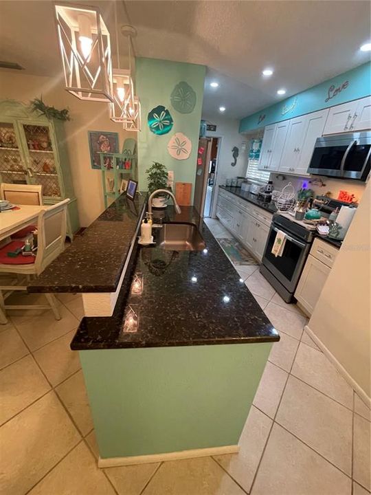 待售: $249,900 (3 贝兹, 2 浴室, 1426 平方英尺)