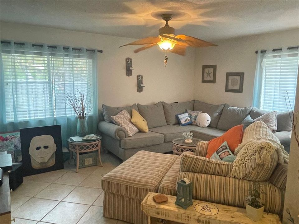 For Sale: $249,850 (3 beds, 2 baths, 1426 Square Feet)