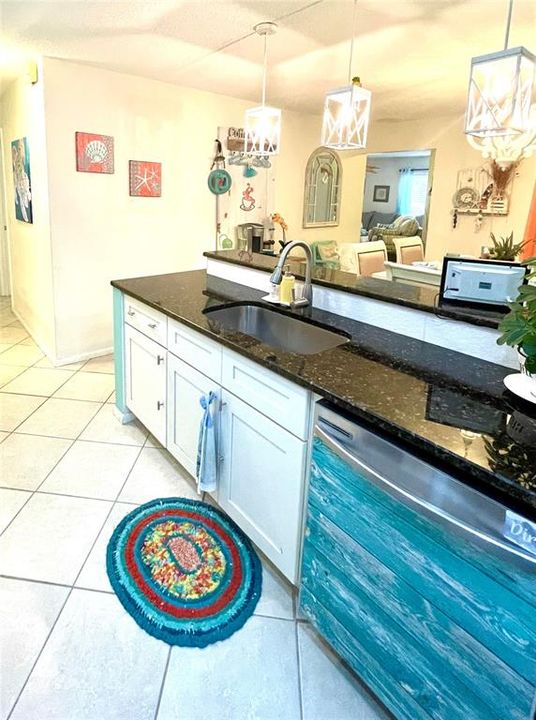 待售: $249,900 (3 贝兹, 2 浴室, 1426 平方英尺)