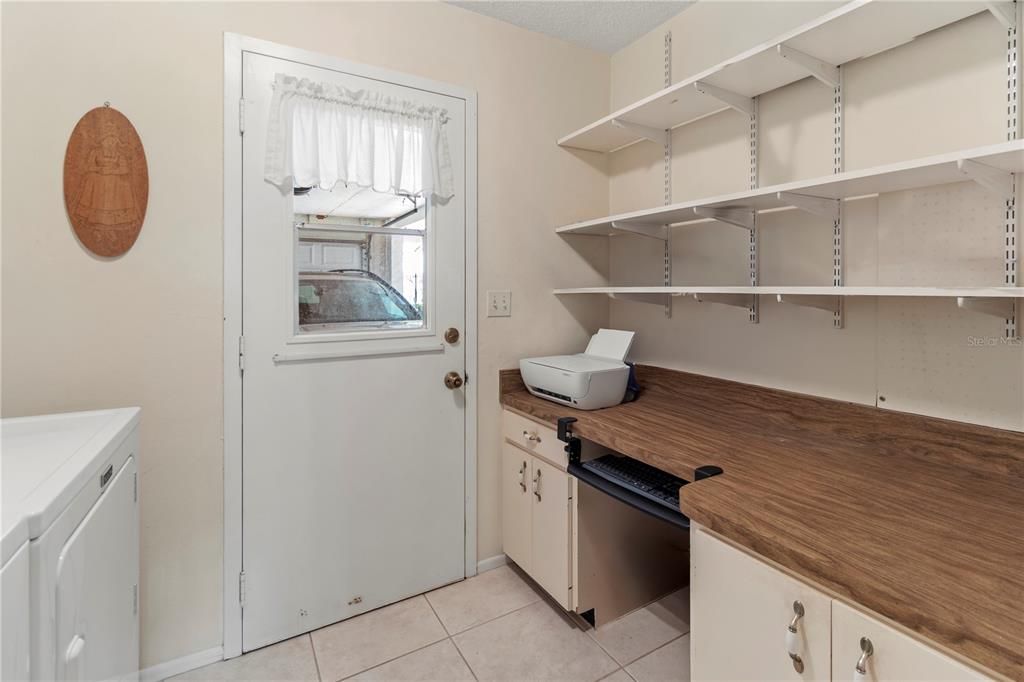 En Venta: $309,900 (2 camas, 2 baños, 1745 Pies cuadrados)