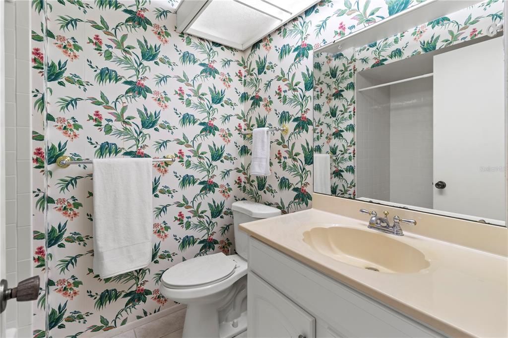 En Venta: $309,900 (2 camas, 2 baños, 1745 Pies cuadrados)