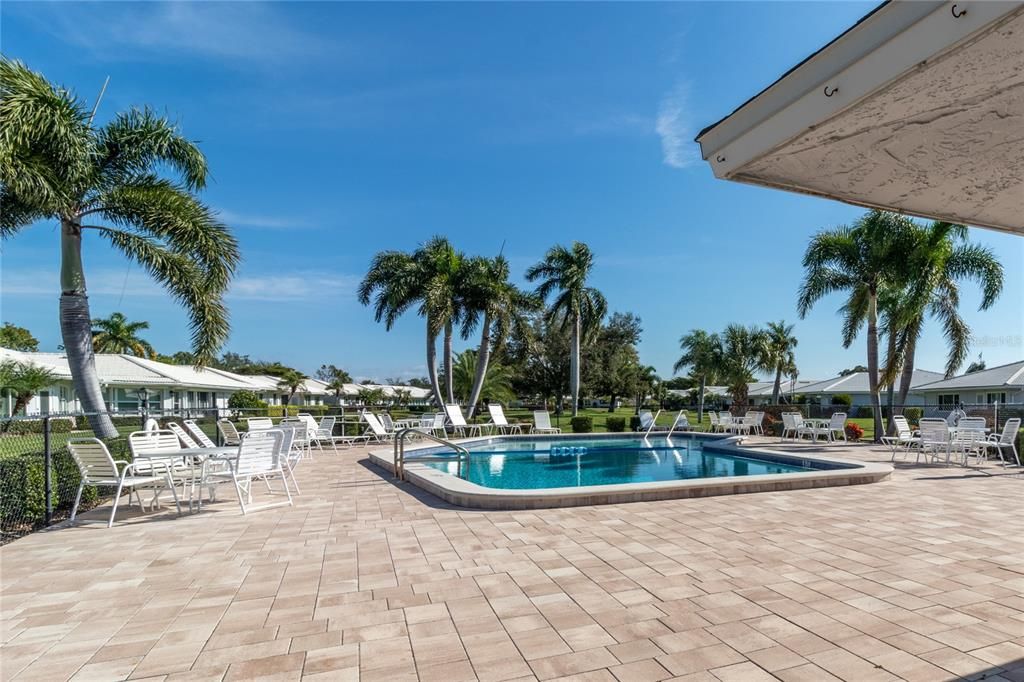 En Venta: $309,900 (2 camas, 2 baños, 1745 Pies cuadrados)