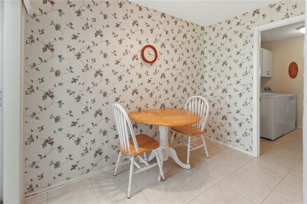 En Venta: $309,900 (2 camas, 2 baños, 1745 Pies cuadrados)