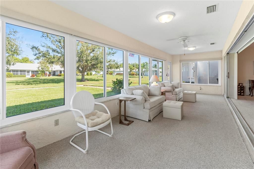 En Venta: $309,900 (2 camas, 2 baños, 1745 Pies cuadrados)