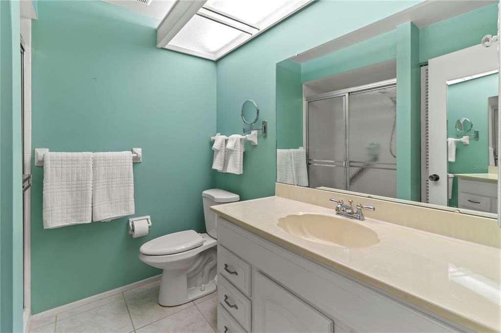 En Venta: $309,900 (2 camas, 2 baños, 1745 Pies cuadrados)