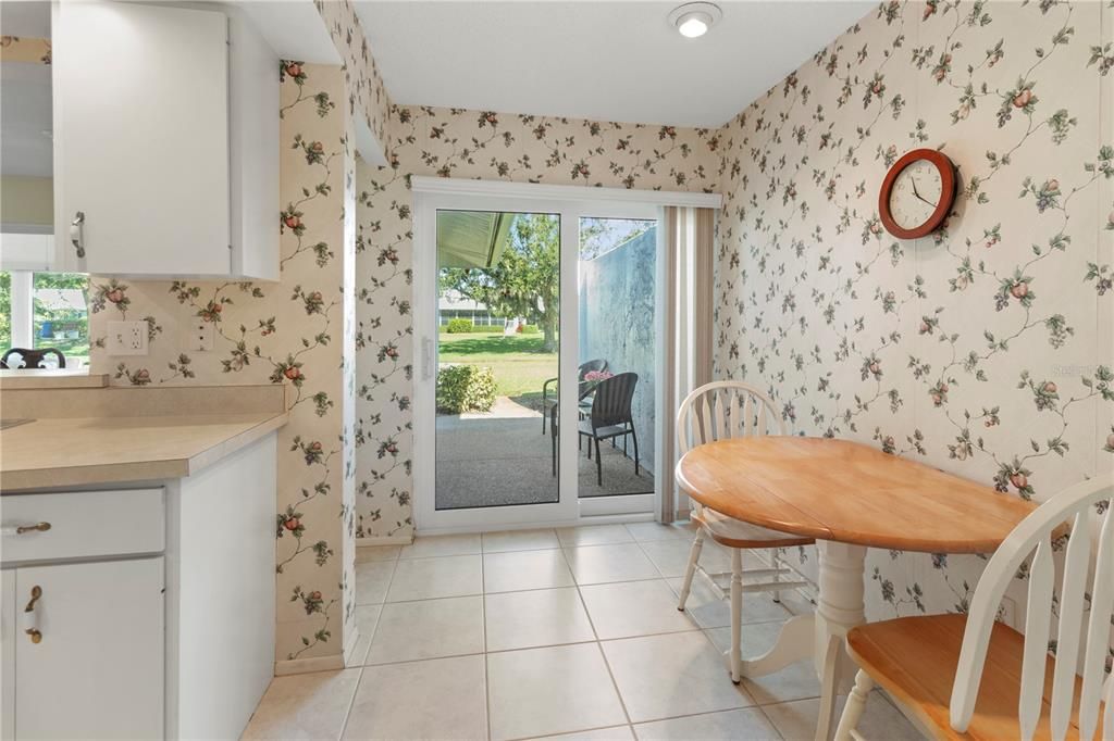 En Venta: $309,900 (2 camas, 2 baños, 1745 Pies cuadrados)