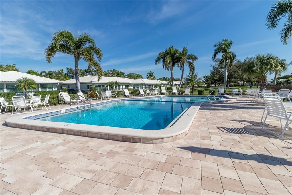 En Venta: $309,900 (2 camas, 2 baños, 1745 Pies cuadrados)