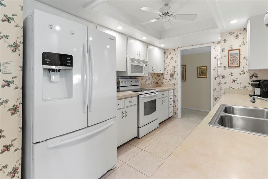 En Venta: $309,900 (2 camas, 2 baños, 1745 Pies cuadrados)