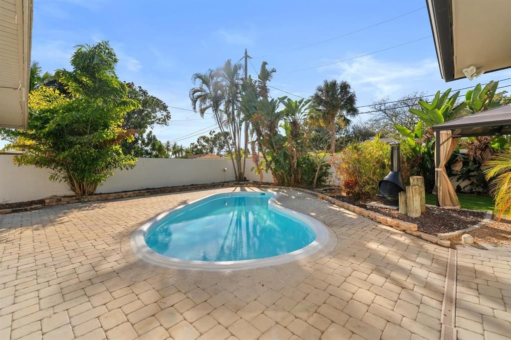 For Sale: $399,000 (3 beds, 2 baths, 1447 Square Feet)