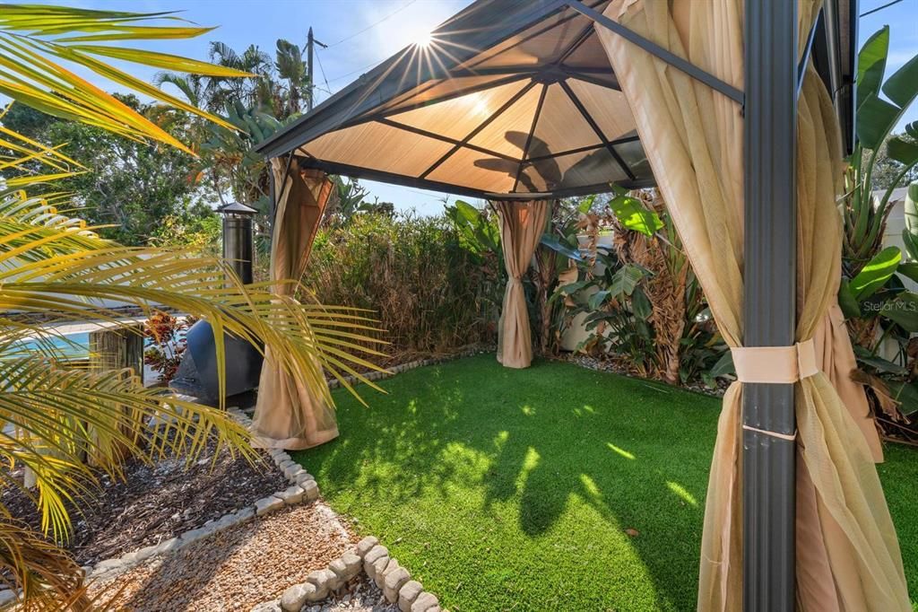 For Sale: $399,000 (3 beds, 2 baths, 1447 Square Feet)