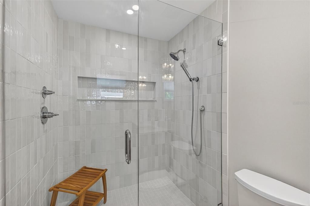 For Sale: $499,600 (4 beds, 2 baths, 1799 Square Feet)