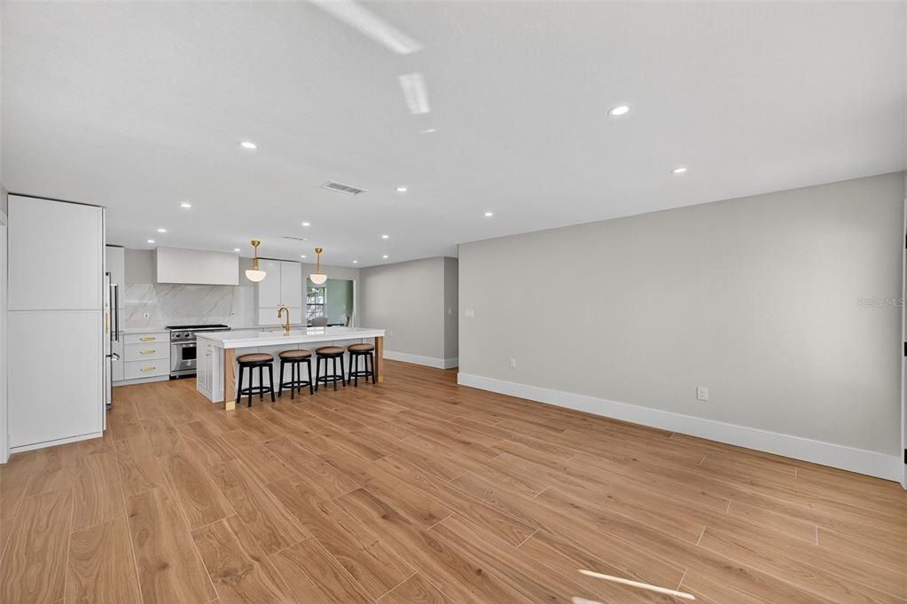 For Sale: $499,600 (4 beds, 2 baths, 1799 Square Feet)