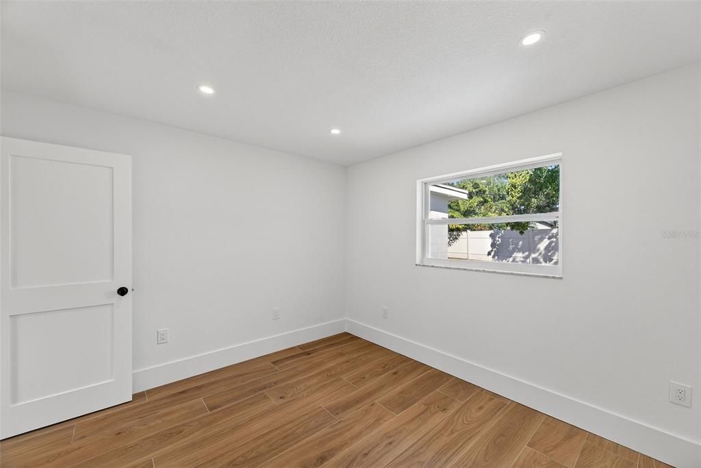 For Sale: $499,600 (4 beds, 2 baths, 1799 Square Feet)