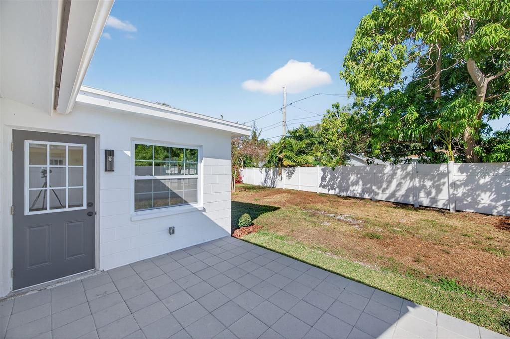 For Sale: $499,600 (4 beds, 2 baths, 1799 Square Feet)