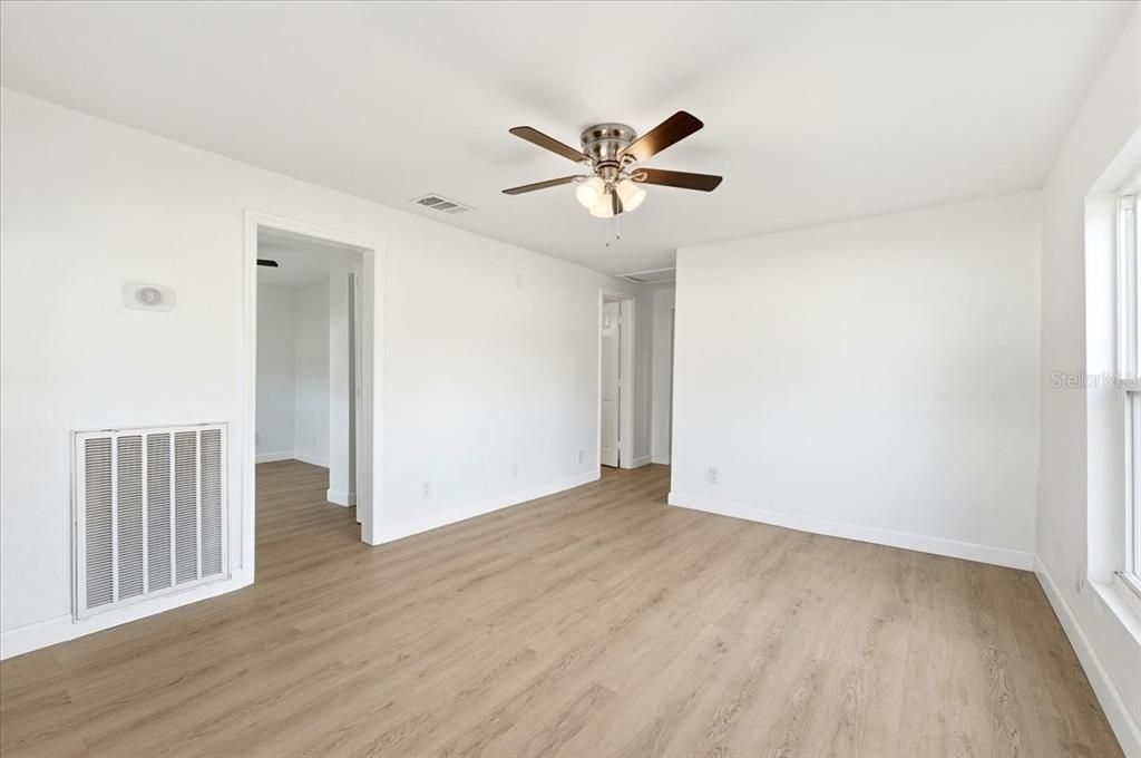 En Venta: $229,000 (3 camas, 1 baños, 816 Pies cuadrados)