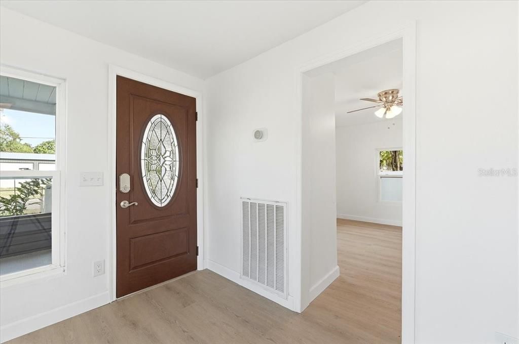 En Venta: $229,000 (3 camas, 1 baños, 816 Pies cuadrados)