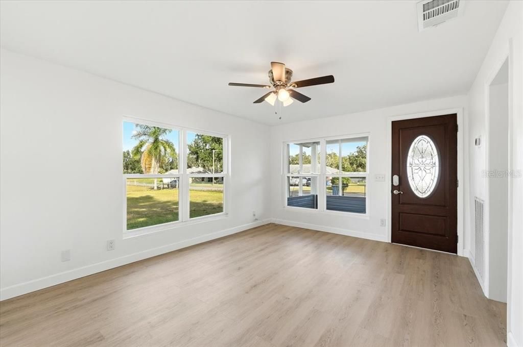 En Venta: $229,000 (3 camas, 1 baños, 816 Pies cuadrados)