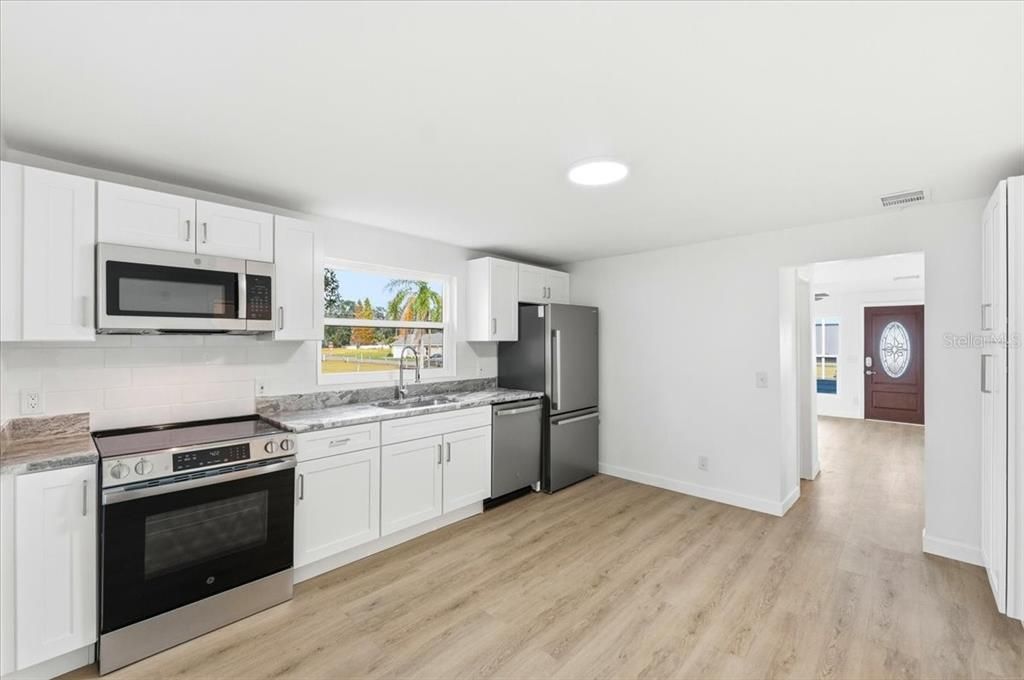 En Venta: $229,000 (3 camas, 1 baños, 816 Pies cuadrados)