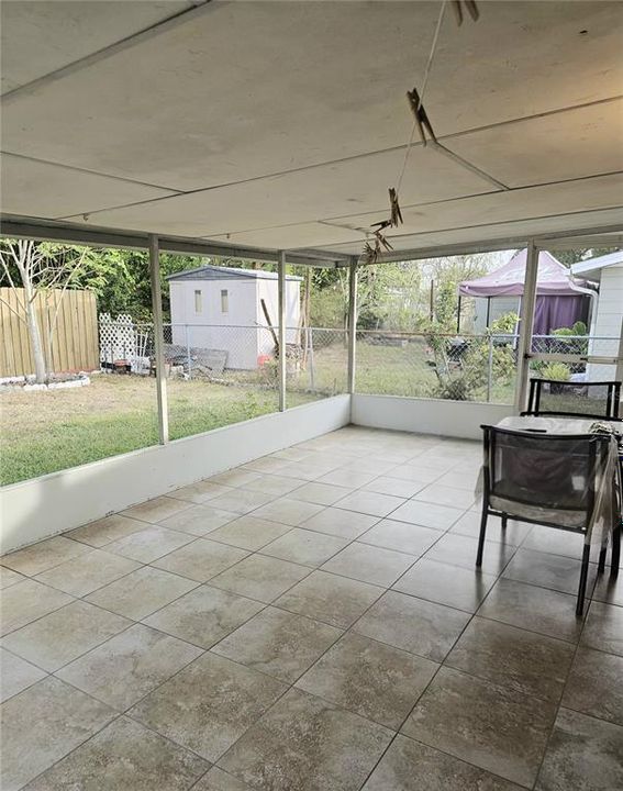 На продажу: $170,000 (2 спален, 1 ванн, 840 Квадратных фут)