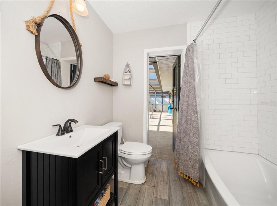 For Sale: $575,000 (3 beds, 2 baths, 1813 Square Feet)