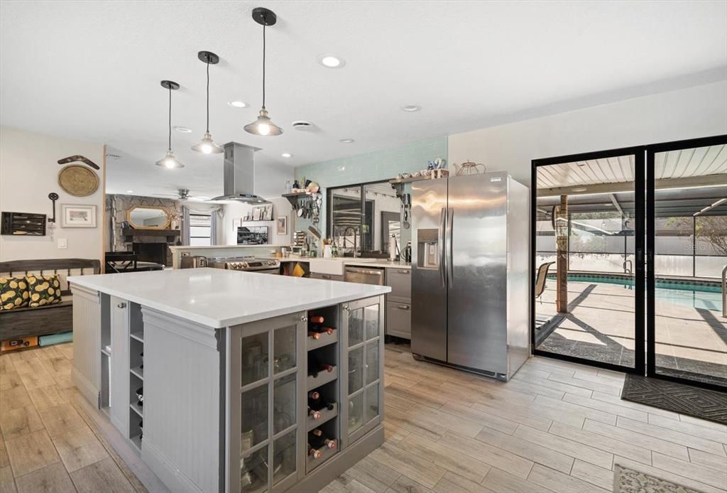 For Sale: $575,000 (3 beds, 2 baths, 1813 Square Feet)