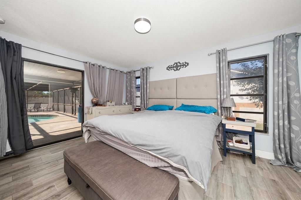 For Sale: $575,000 (3 beds, 2 baths, 1813 Square Feet)