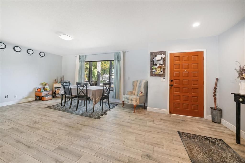 For Sale: $575,000 (3 beds, 2 baths, 1813 Square Feet)