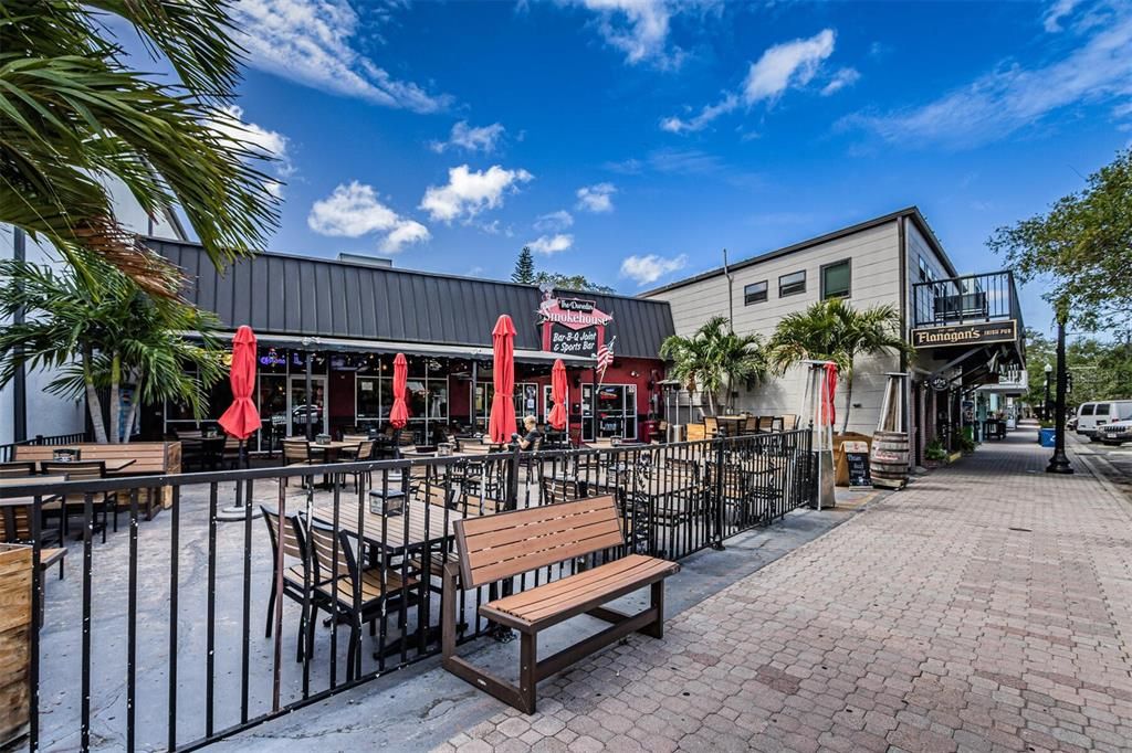 For Sale: $575,000 (3 beds, 2 baths, 1813 Square Feet)