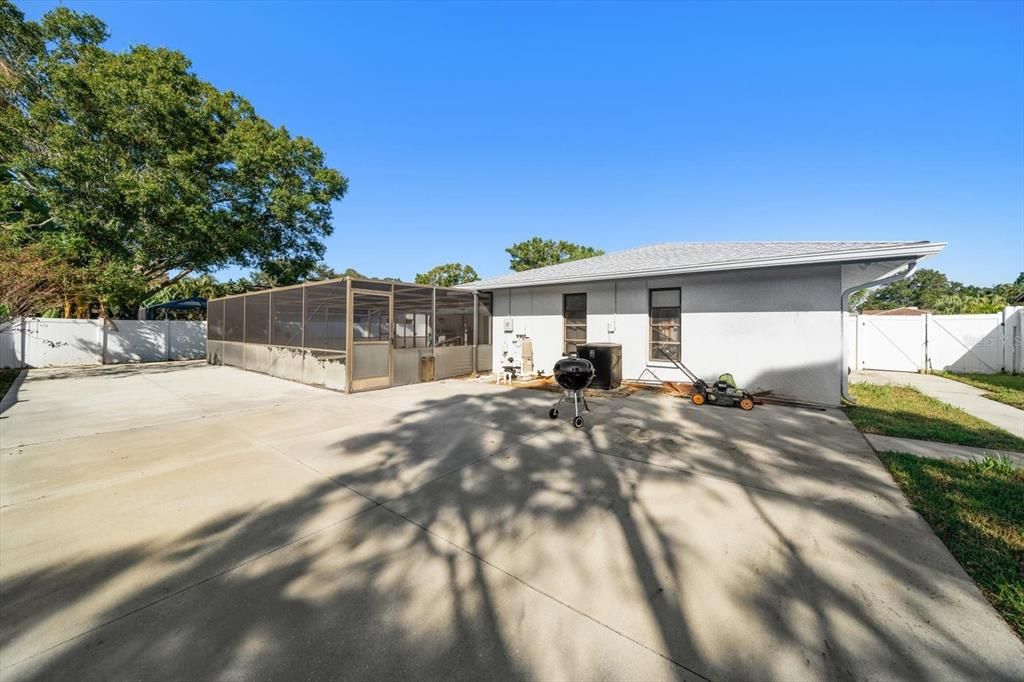 For Sale: $575,000 (3 beds, 2 baths, 1813 Square Feet)