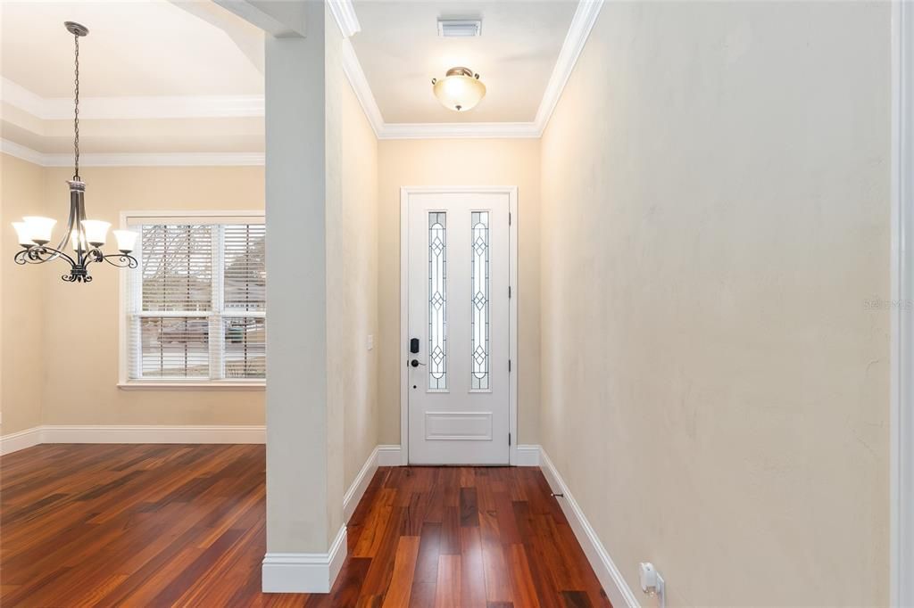 Под контрактом: $349,900 (3 спален, 2 ванн, 1794 Квадратных фут)