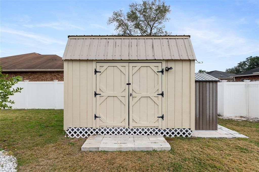 Под контрактом: $349,900 (3 спален, 2 ванн, 1794 Квадратных фут)