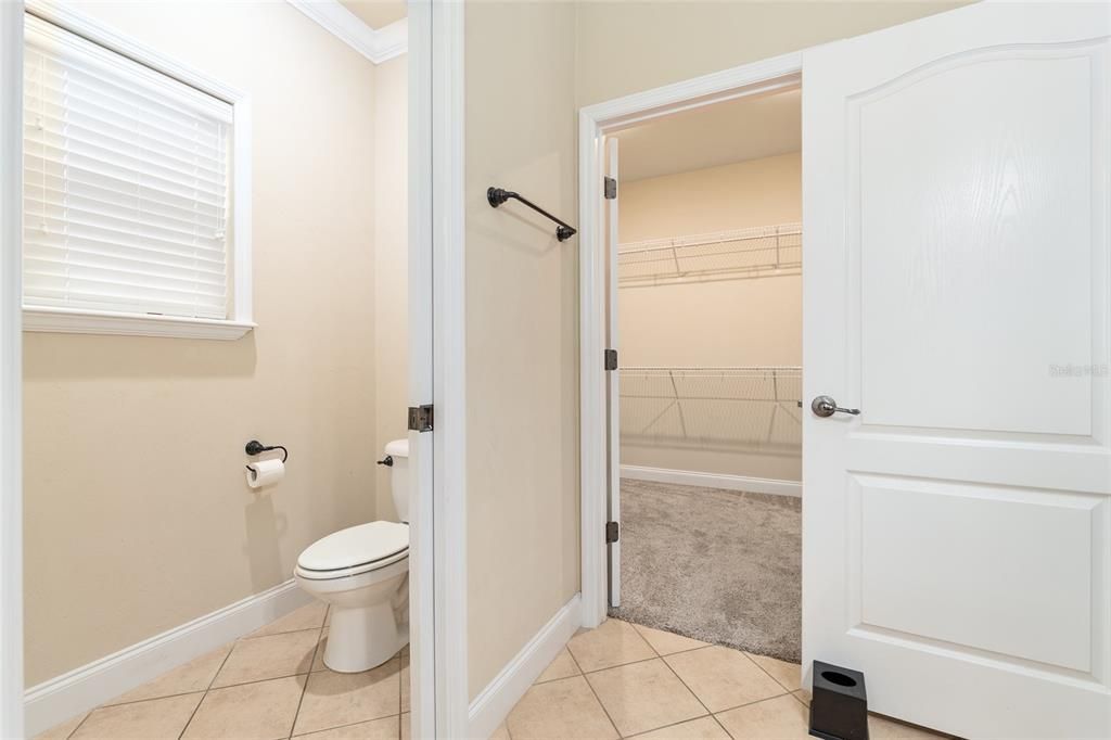 Под контрактом: $349,900 (3 спален, 2 ванн, 1794 Квадратных фут)