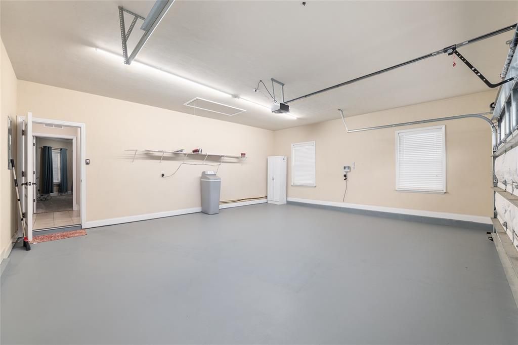 Под контрактом: $349,900 (3 спален, 2 ванн, 1794 Квадратных фут)