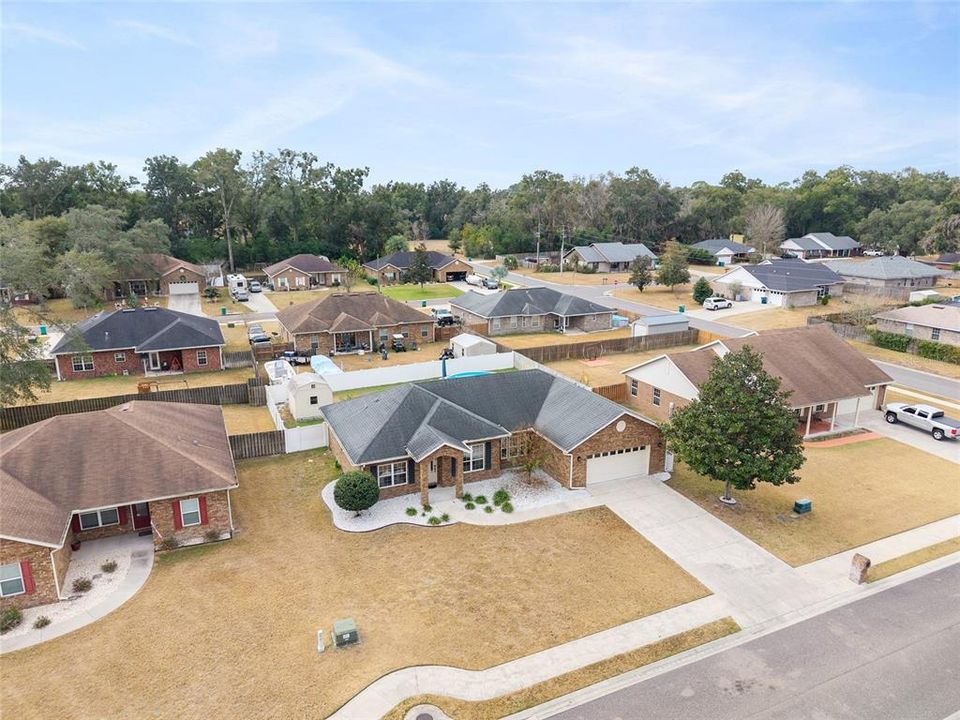 Под контрактом: $349,900 (3 спален, 2 ванн, 1794 Квадратных фут)