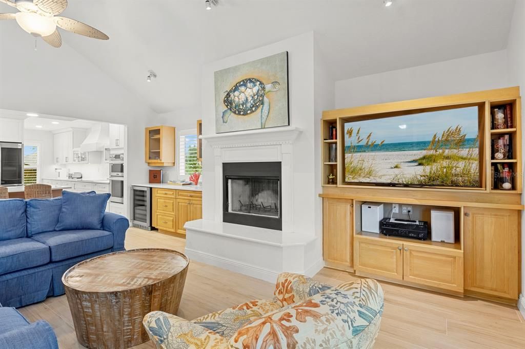 For Sale: $3,149,000 (4 beds, 3 baths, 2421 Square Feet)