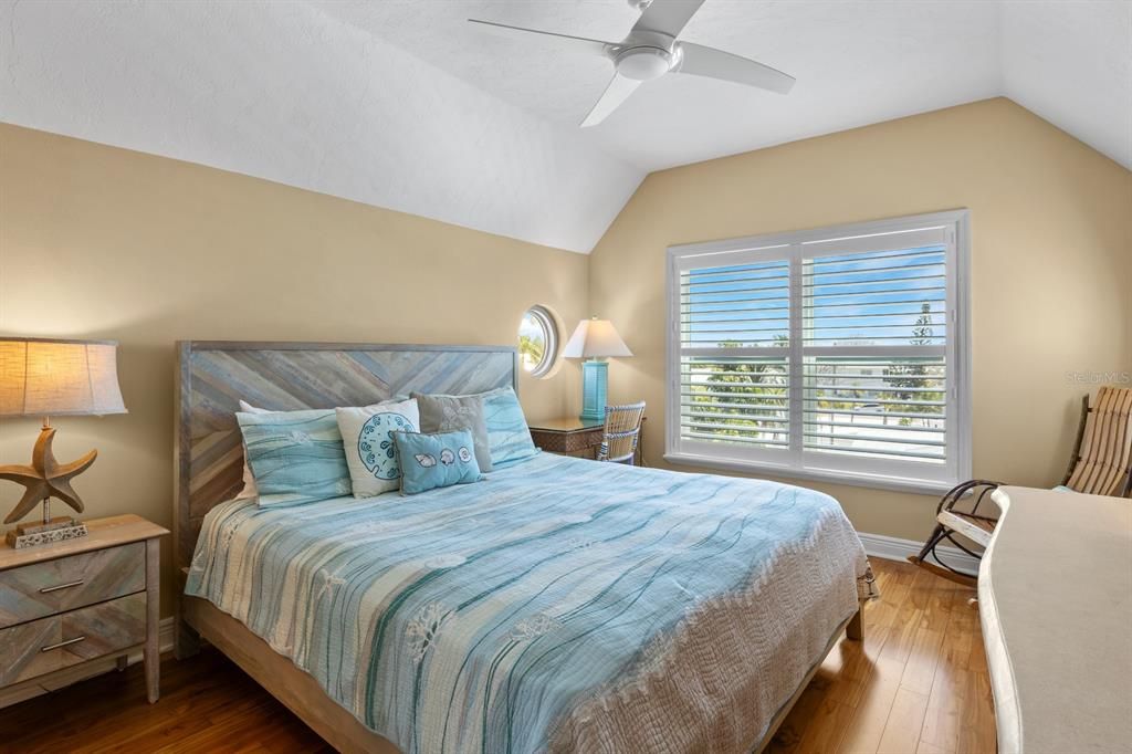 For Sale: $3,149,000 (4 beds, 3 baths, 2421 Square Feet)