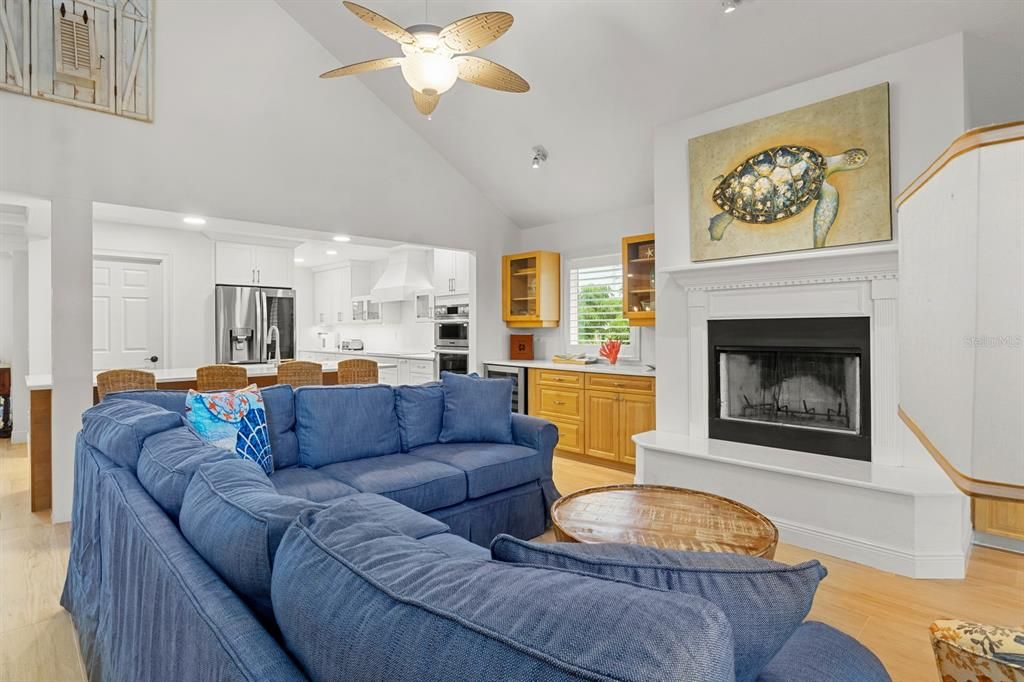 For Sale: $3,149,000 (4 beds, 3 baths, 2421 Square Feet)