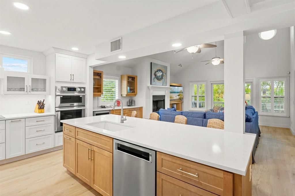 For Sale: $3,149,000 (4 beds, 3 baths, 2421 Square Feet)