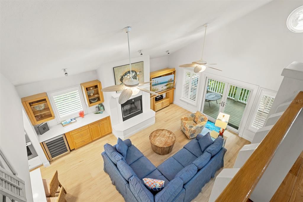 For Sale: $3,149,000 (4 beds, 3 baths, 2421 Square Feet)